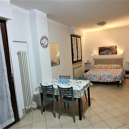 Sweet Home Chiaravalle Exterior photo